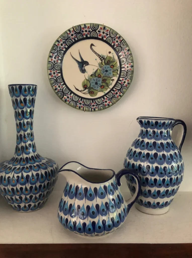 Photo of decor in Casa Santa Catarina: ceramics from San Antonio Palopó
